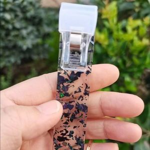 Credit card ATM/GAS Grabber Key Chain GRIPPER INCLUDED - Black